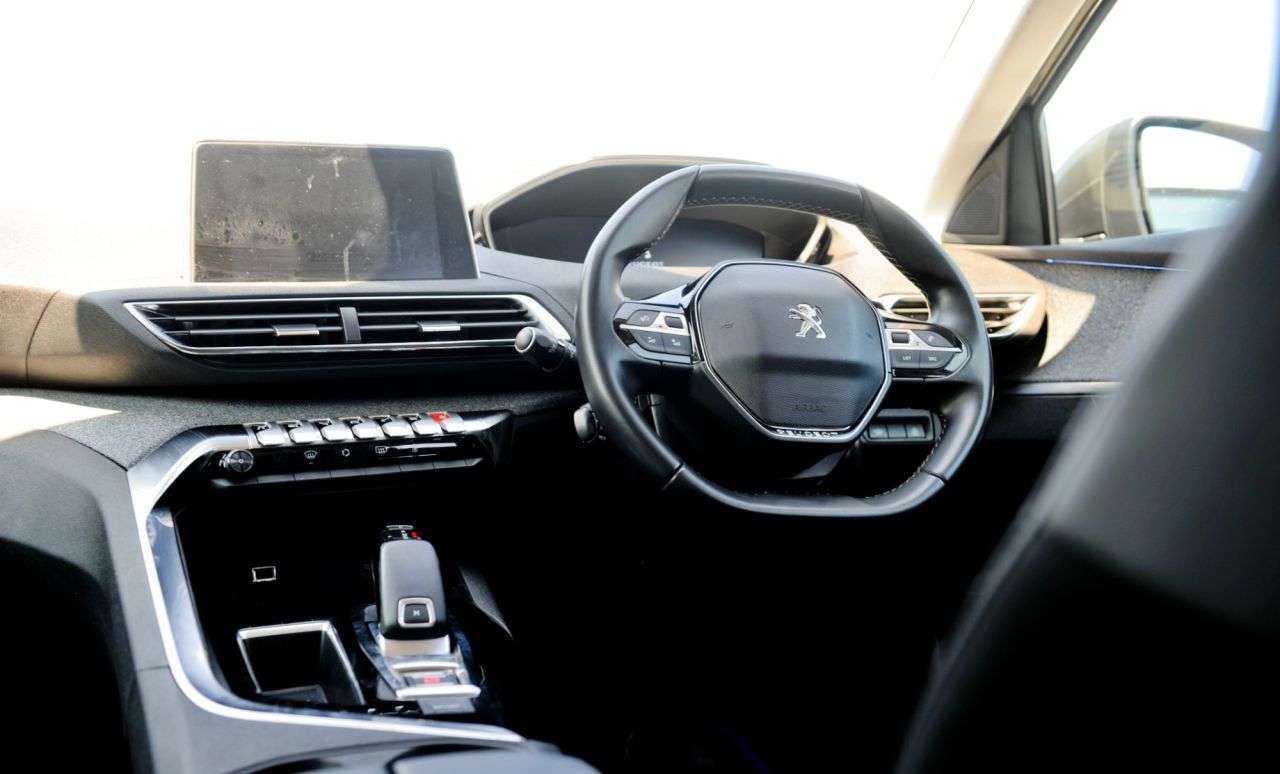 2020 PEUGEOT 3008 2020 PEUGEOT 3008