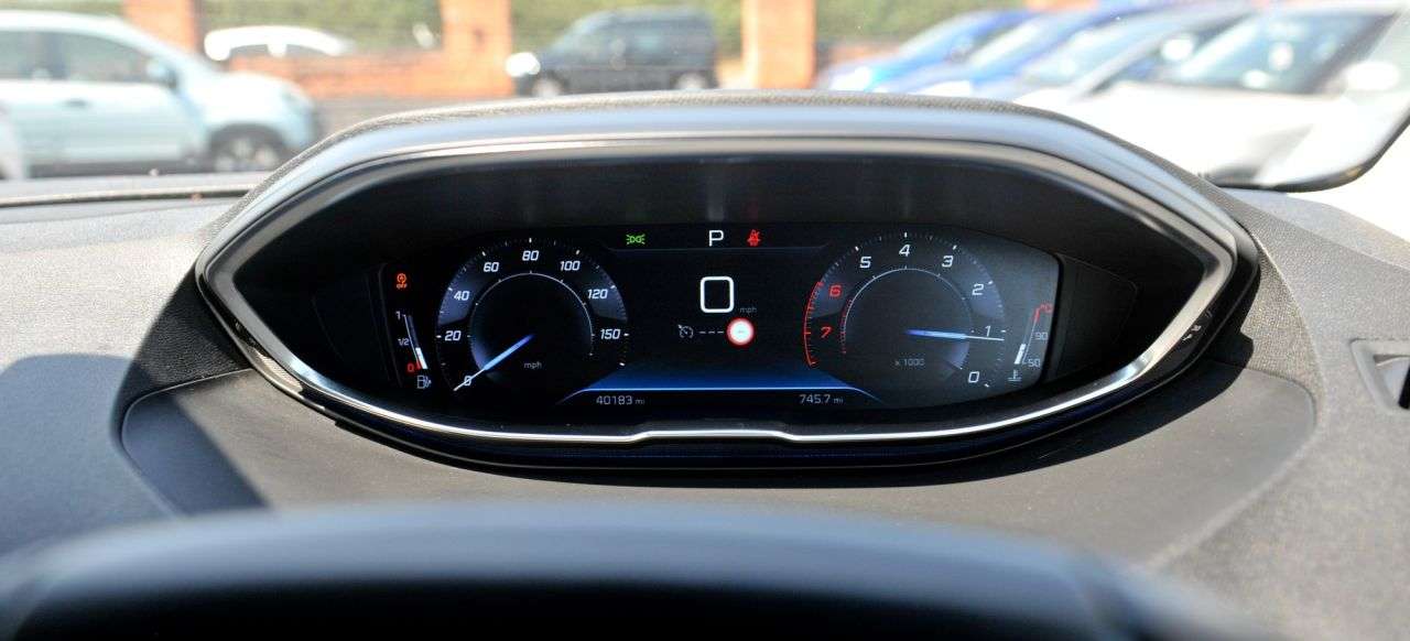 2020 PEUGEOT 3008 2020 PEUGEOT 3008