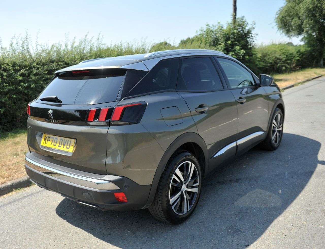 2020 PEUGEOT 3008 2020 PEUGEOT 3008