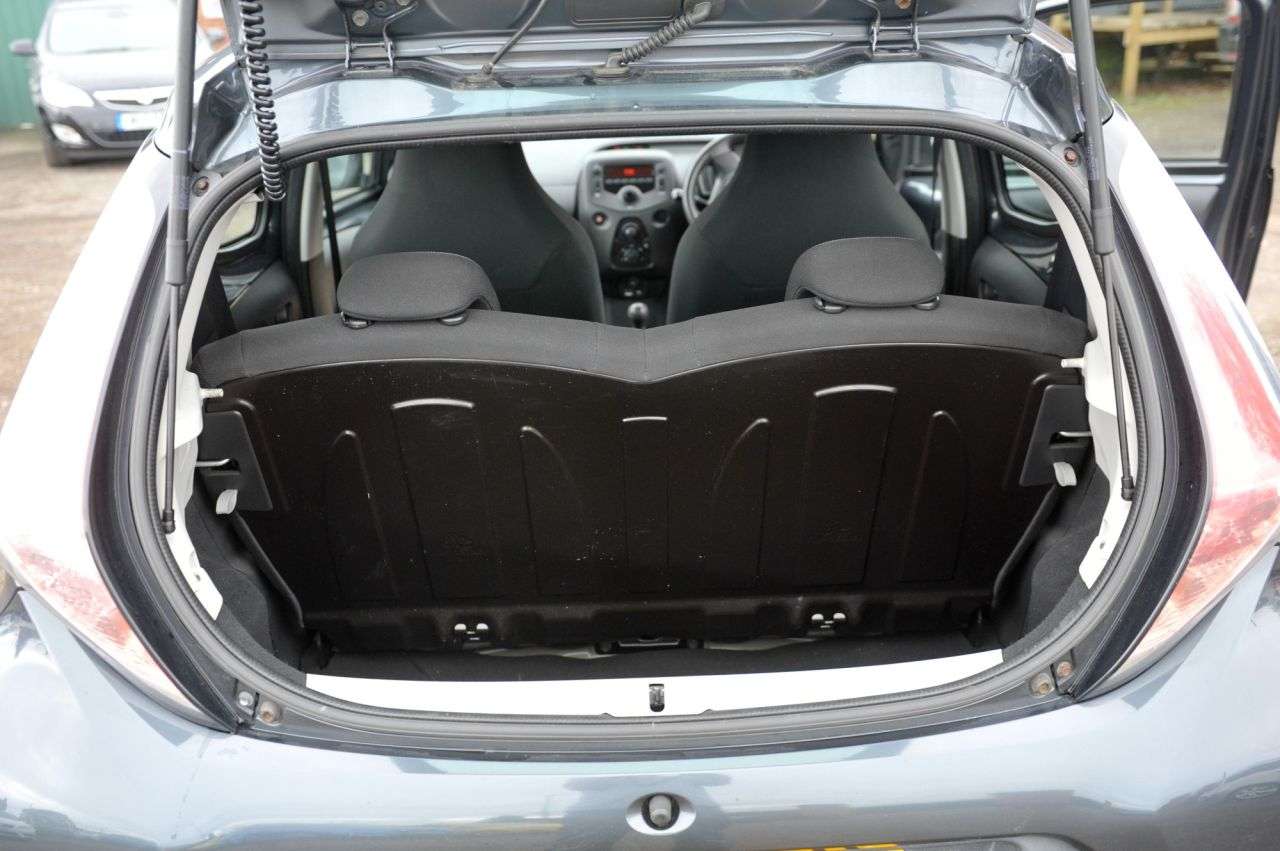 2014 TOYOTA AYGO 2014 TOYOTA AYGO