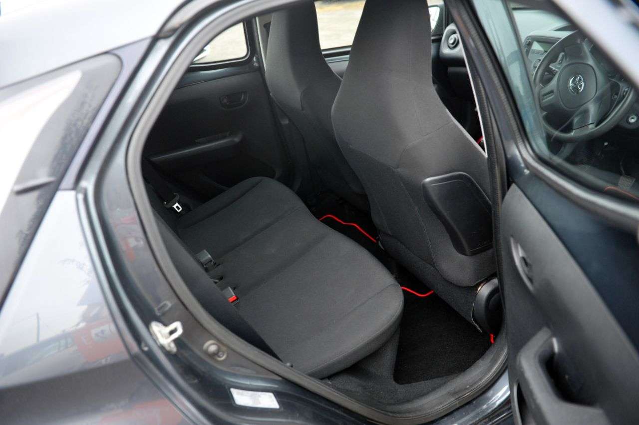 2014 TOYOTA AYGO 2014 TOYOTA AYGO