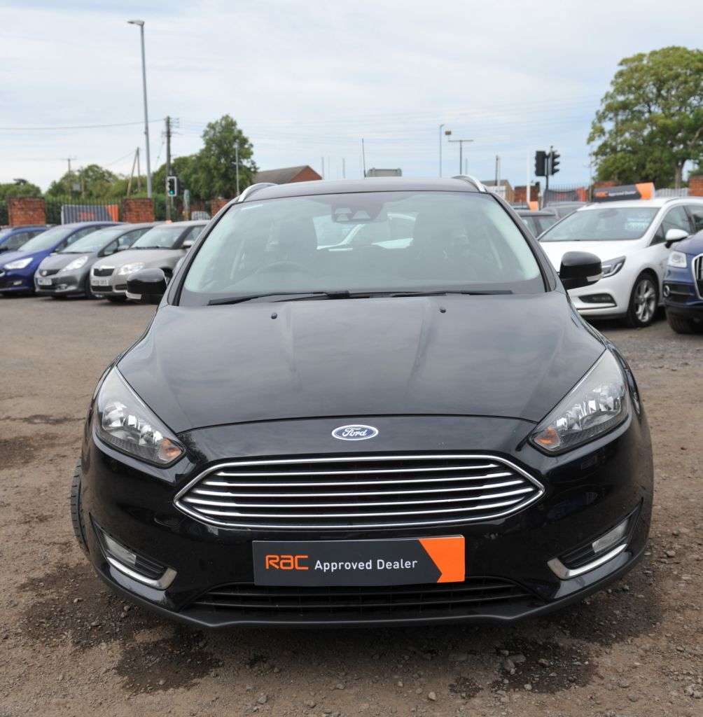 A 2015 FORD FOCUS 1.6 Titanium Estate 5dr Petrol Powershift AUTOMATIC Euro 6 ULEZ (125 ps) FI A 2015 FORD FOCUS 1.6 Titanium Estate 5dr Petrol Powershift AUTOMATIC Euro 6 ULEZ (125 ps) FI