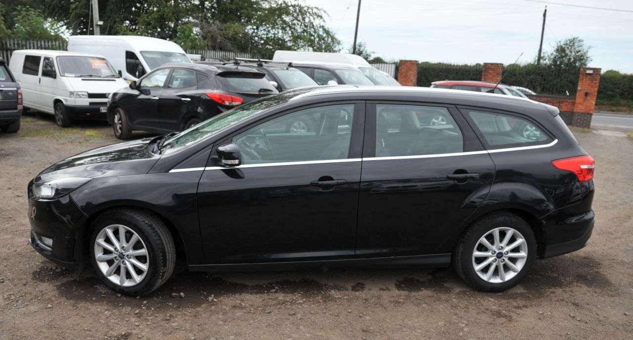 A 2015 FORD FOCUS 1.6 Titanium Estate 5dr Petrol Powershift AUTOMATIC Euro 6 ULEZ (125 ps) FI A 2015 FORD FOCUS 1.6 Titanium Estate 5dr Petrol Powershift AUTOMATIC Euro 6 ULEZ (125 ps) FI