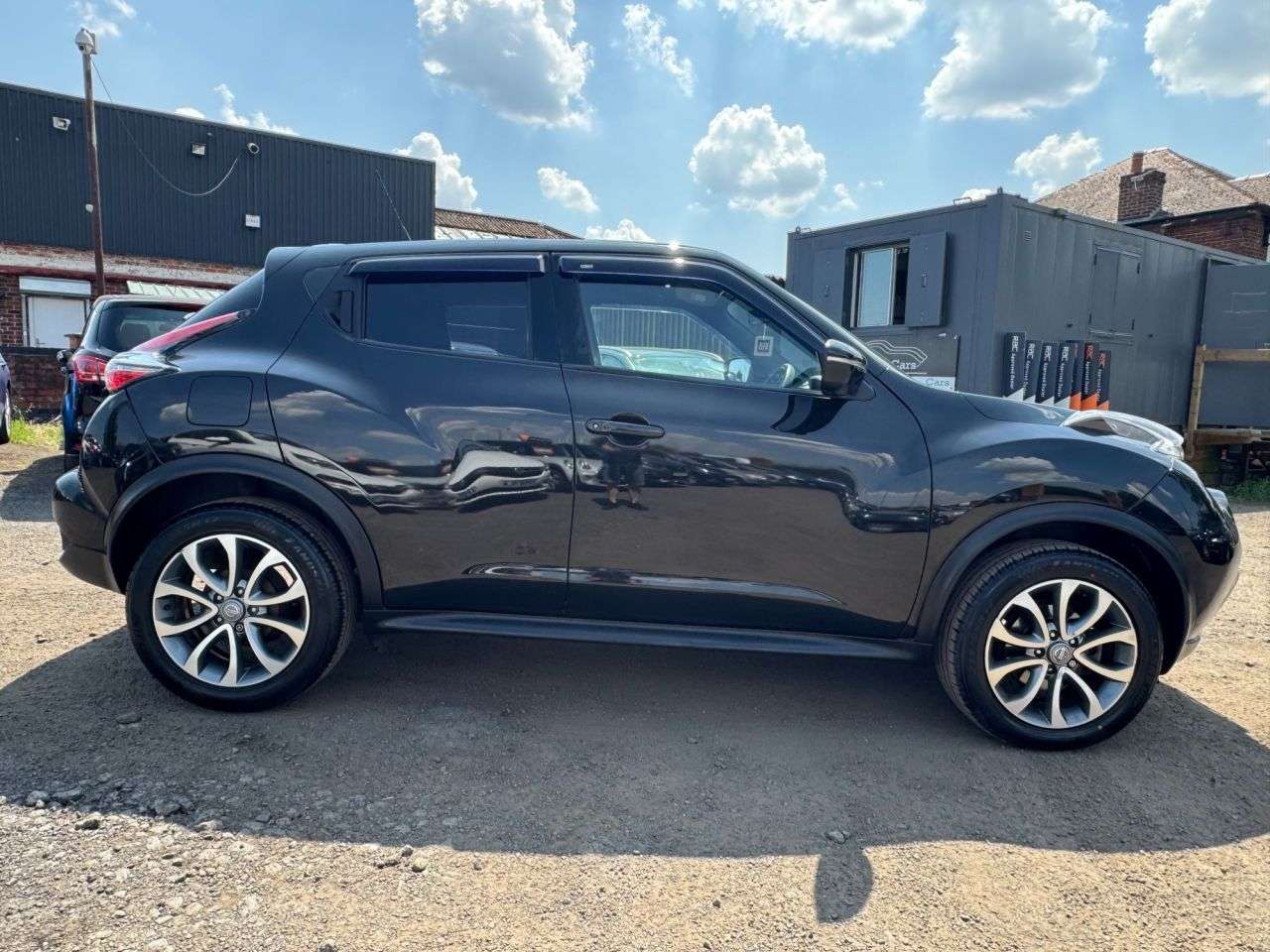 A 2016 NISSAN JUKE 1.5 dCi Tekna SUV 5dr Diesel Manual Euro 6 ULEZ (s/s) (110 ps) £20 ROAD TAX A 2016 NISSAN JUKE 1.5 dCi Tekna SUV 5dr Diesel Manual Euro 6 ULEZ (s/s) (110 ps) £20 ROAD TAX