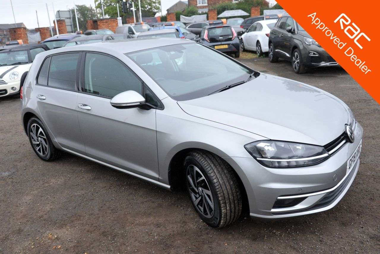 A 2019 VOLKSWAGEN GOLF 1.0 TSI Match Hatchback 5dr Petrol DSG Automatic Euro 6 ULEZ (s/s) (115 ps) A 2019 VOLKSWAGEN GOLF 1.0 TSI Match Hatchback 5dr Petrol DSG Automatic Euro 6 ULEZ (s/s) (115 ps)