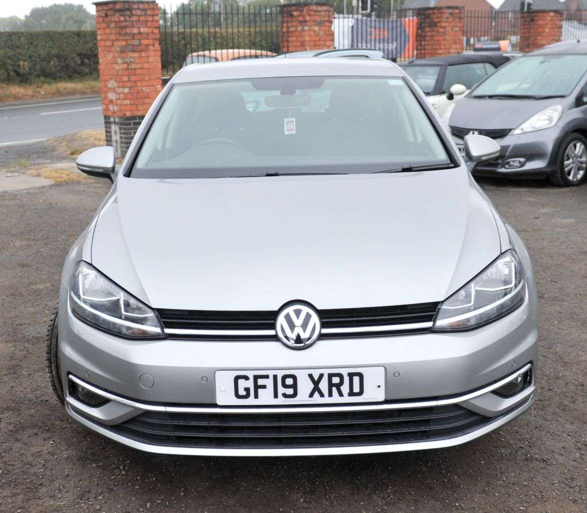 A 2019 VOLKSWAGEN GOLF 1.0 TSI Match Hatchback 5dr Petrol DSG Automatic Euro 6 ULEZ (s/s) (115 ps) A 2019 VOLKSWAGEN GOLF 1.0 TSI Match Hatchback 5dr Petrol DSG Automatic Euro 6 ULEZ (s/s) (115 ps)