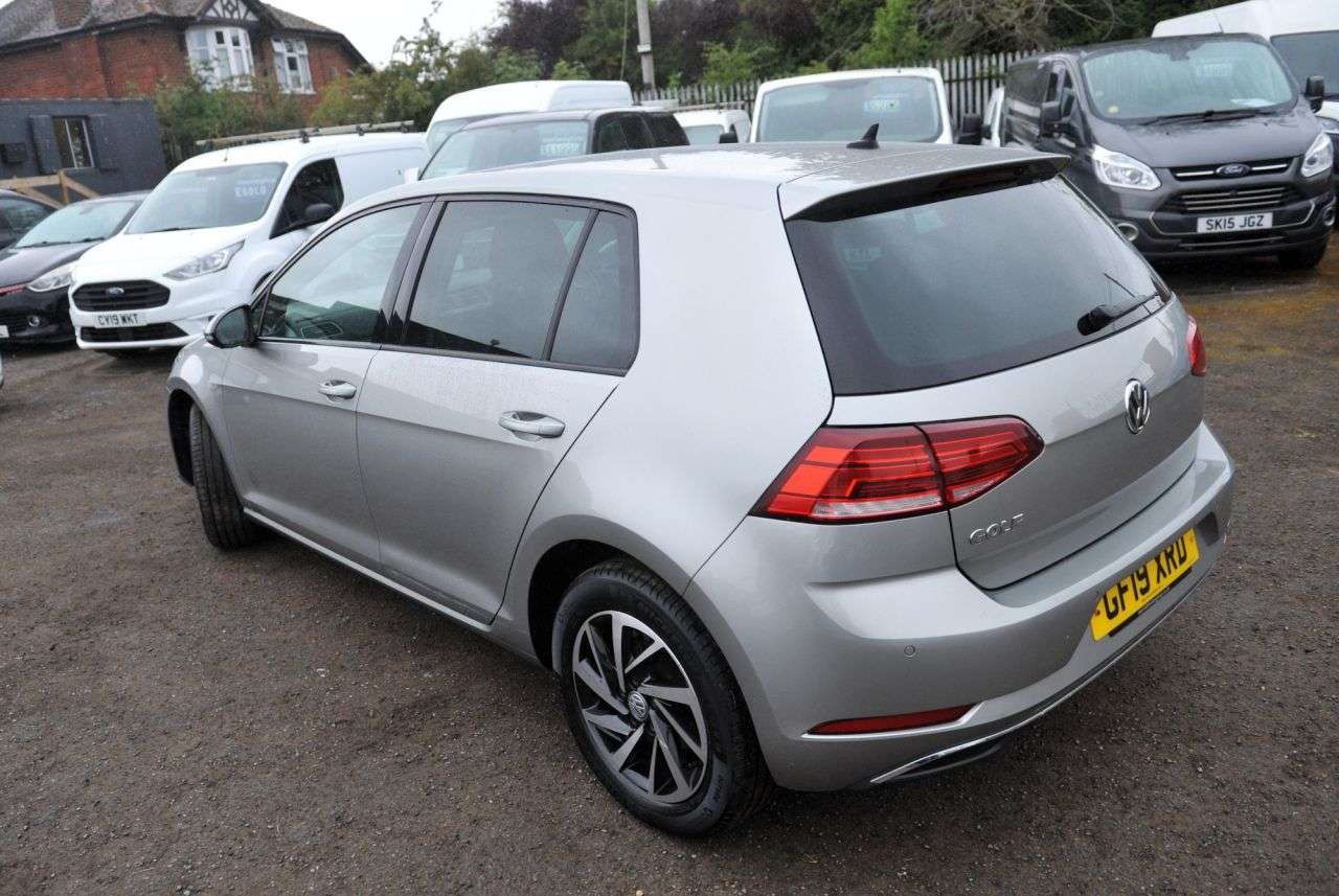 2019 VOLKSWAGEN GOLF 2019 VOLKSWAGEN GOLF