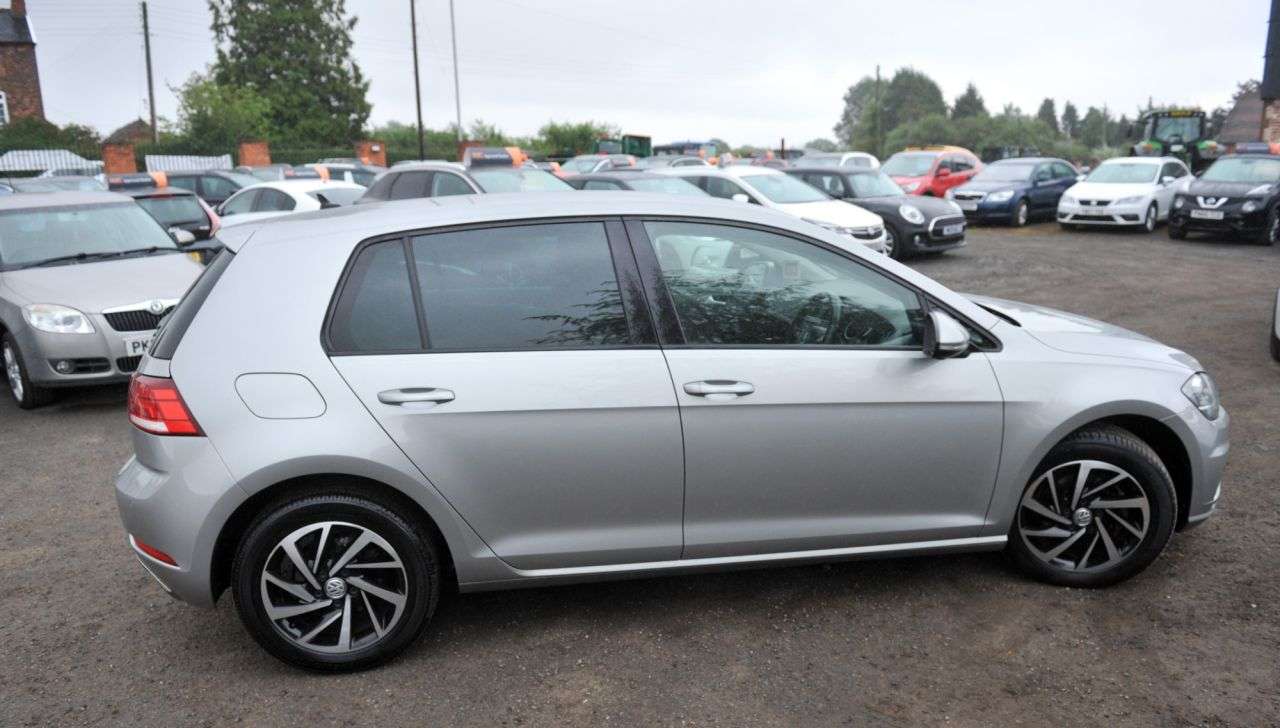 2019 VOLKSWAGEN GOLF 2019 VOLKSWAGEN GOLF
