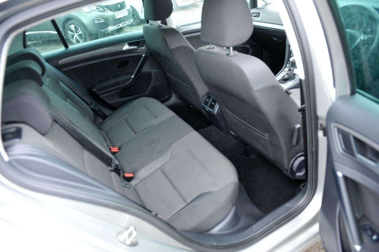 2019 VOLKSWAGEN GOLF 2019 VOLKSWAGEN GOLF