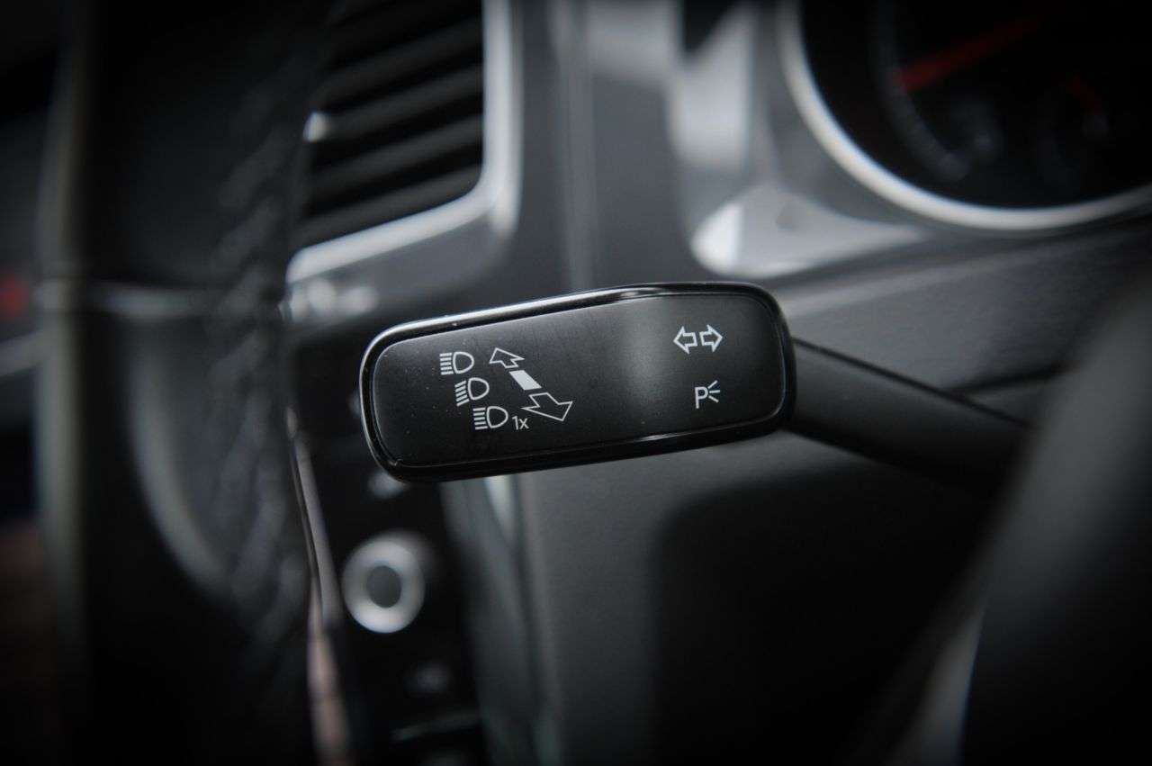2019 VOLKSWAGEN GOLF 2019 VOLKSWAGEN GOLF