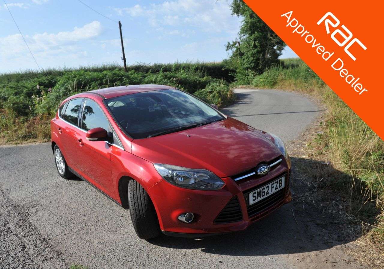 A 2012 FORD FOCUS 1.6 Titanium Hatchback 5dr Petrol Powershift Automatic Euro 5 (125 ps) A 2012 FORD FOCUS 1.6 Titanium Hatchback 5dr Petrol Powershift Automatic Euro 5 (125 ps)
