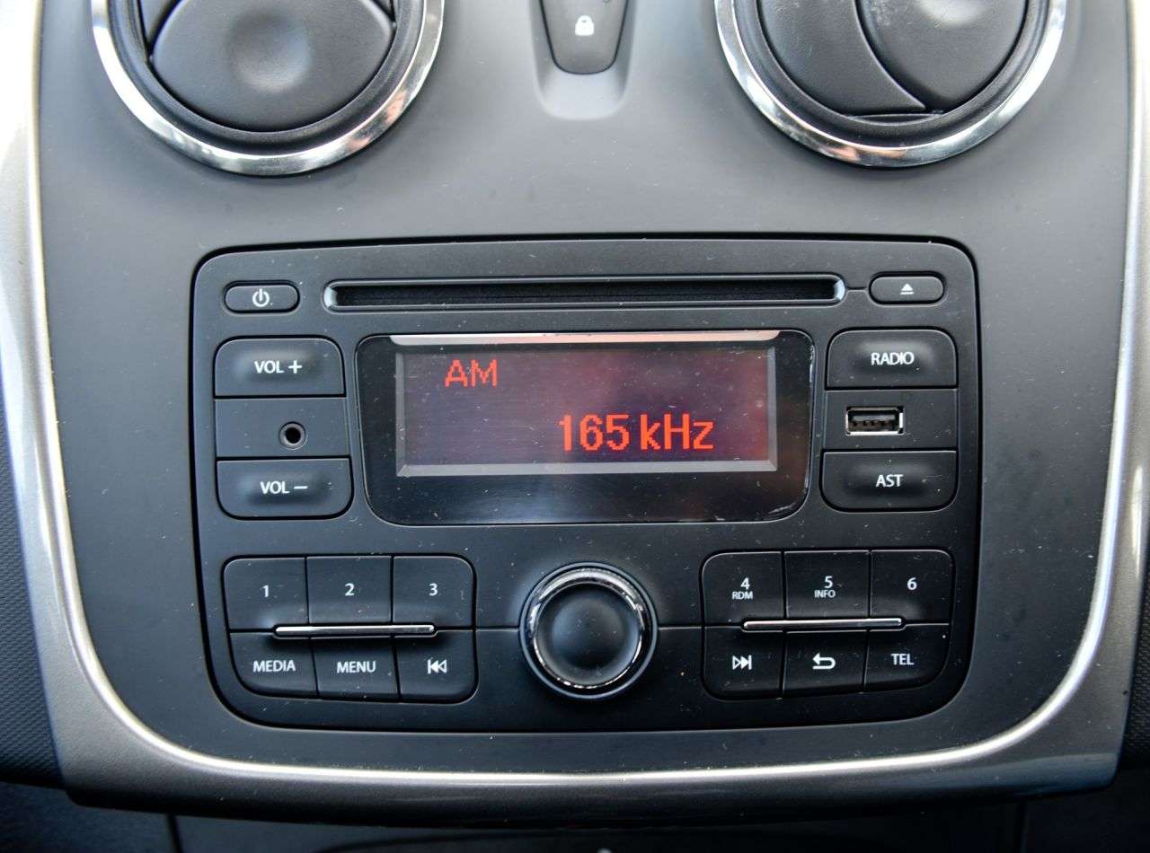 2016 DACIA SANDERO 2016 DACIA SANDERO