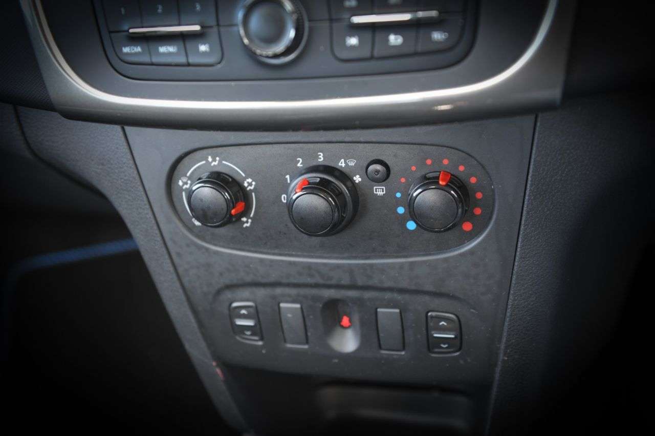 2016 DACIA SANDERO 2016 DACIA SANDERO