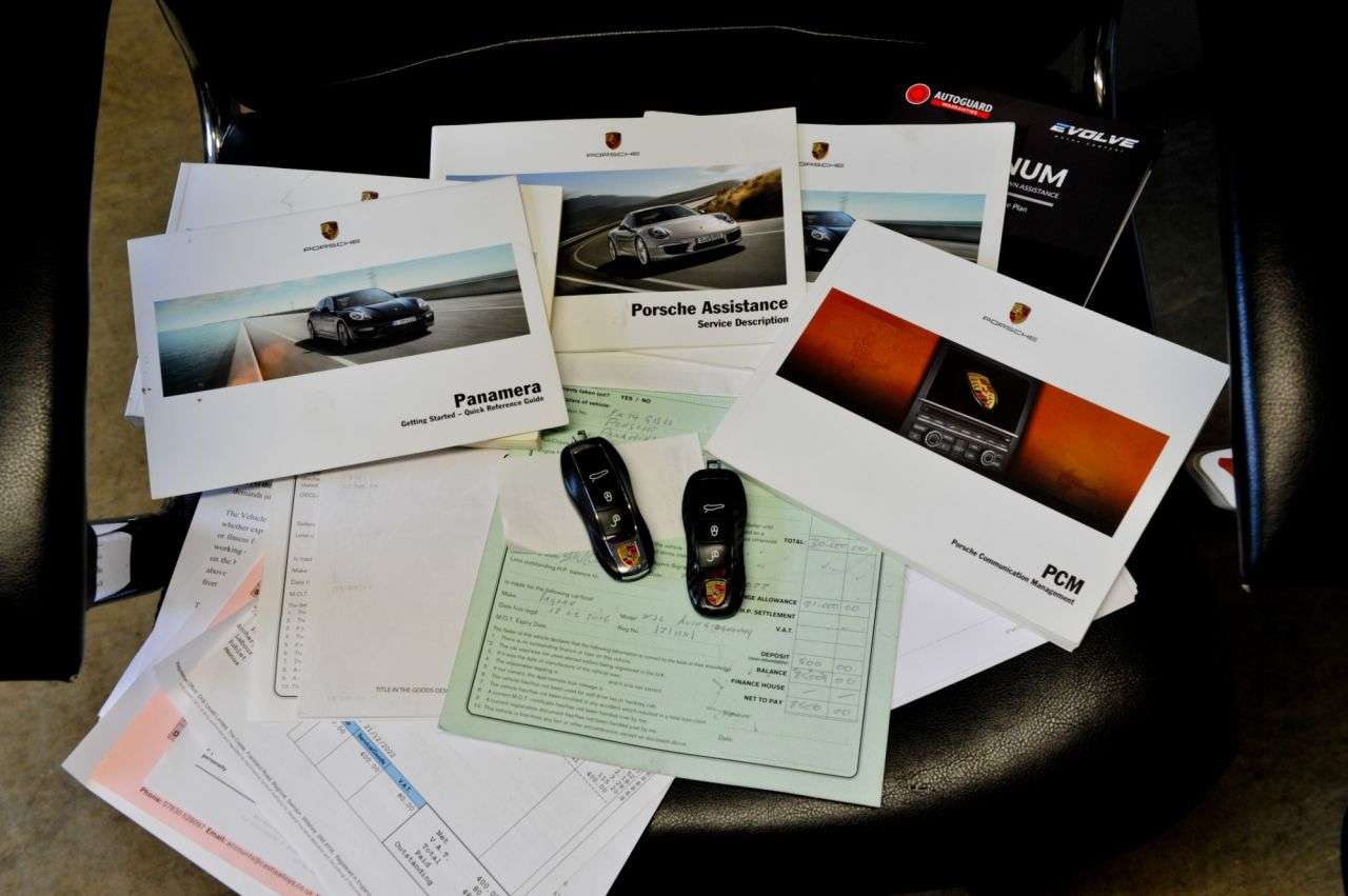 2014 PORSCHE PANAMERA 2014 PORSCHE PANAMERA