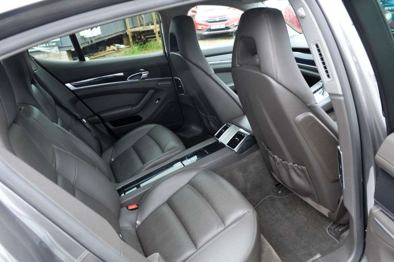 2014 PORSCHE PANAMERA 2014 PORSCHE PANAMERA