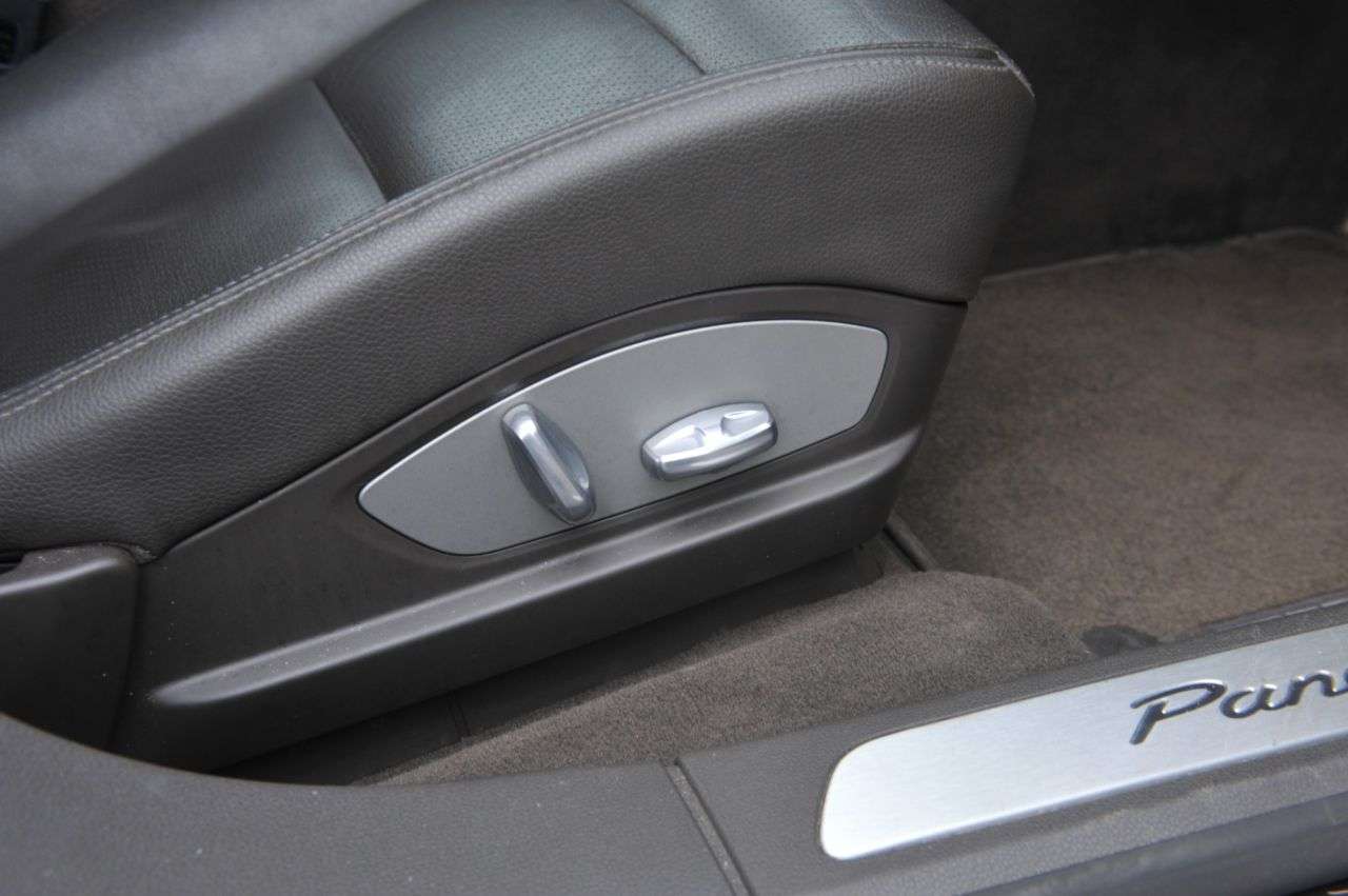 2014 PORSCHE PANAMERA 2014 PORSCHE PANAMERA