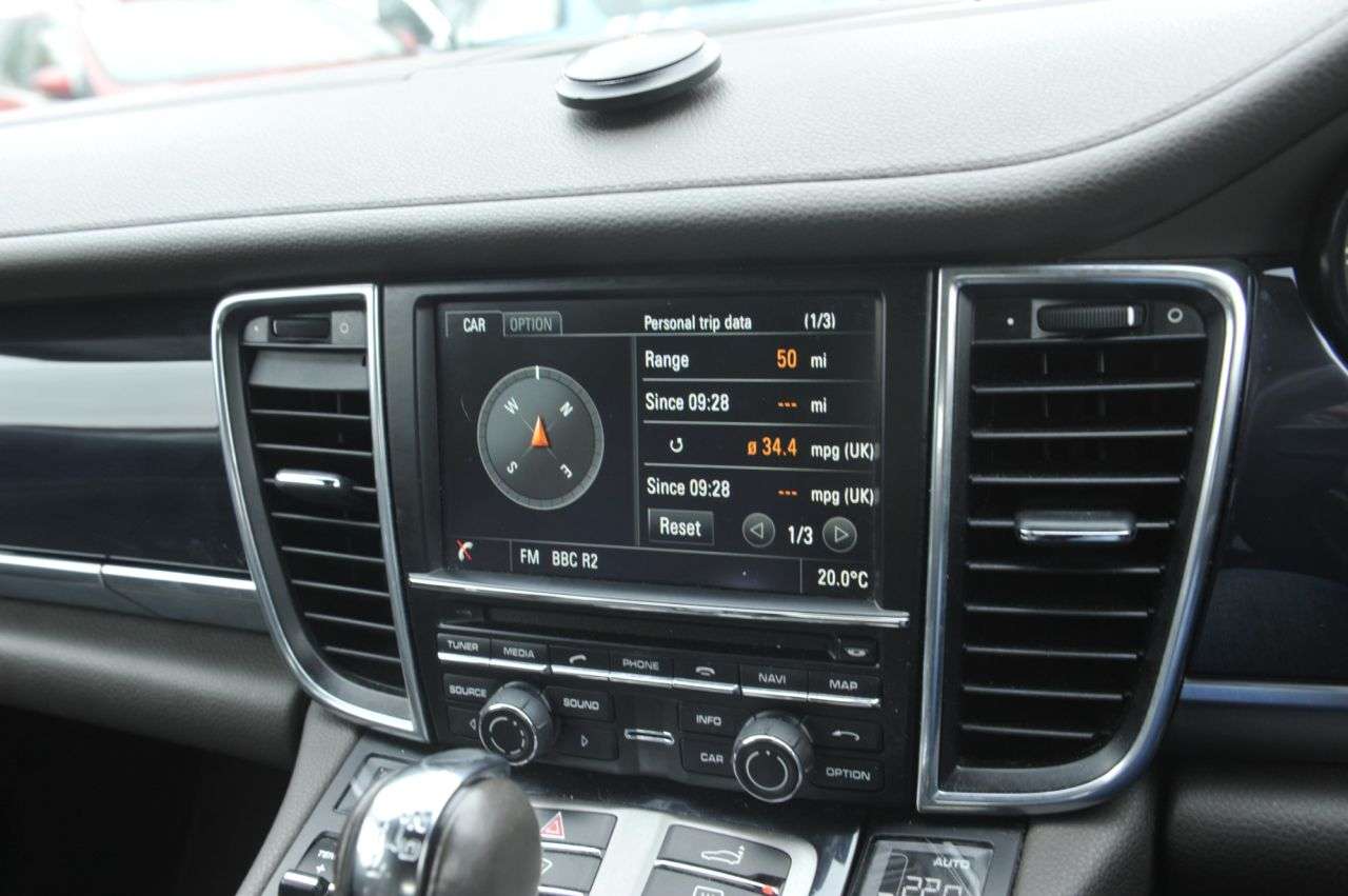 2014 PORSCHE PANAMERA 2014 PORSCHE PANAMERA