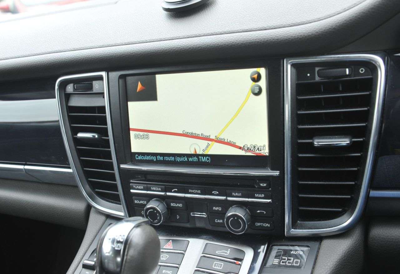 2014 PORSCHE PANAMERA 2014 PORSCHE PANAMERA
