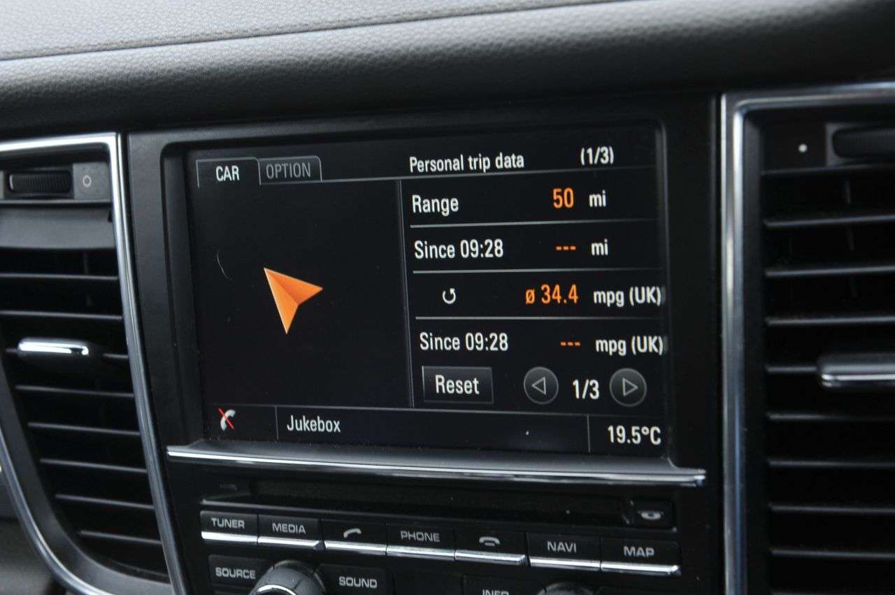 2014 PORSCHE PANAMERA 2014 PORSCHE PANAMERA
