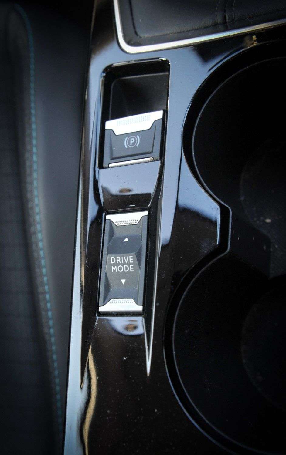 2020 PEUGEOT 208 2020 PEUGEOT 208