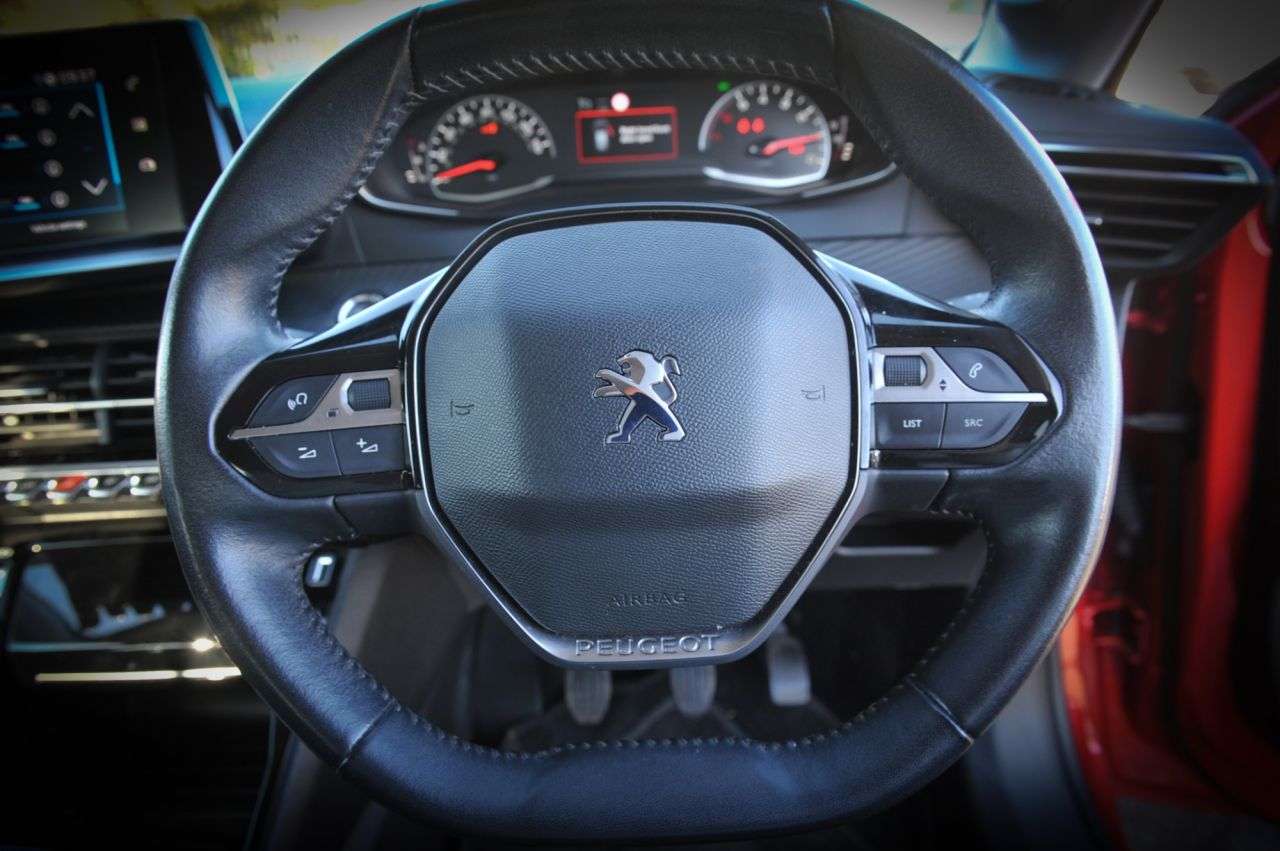 2020 PEUGEOT 208 2020 PEUGEOT 208