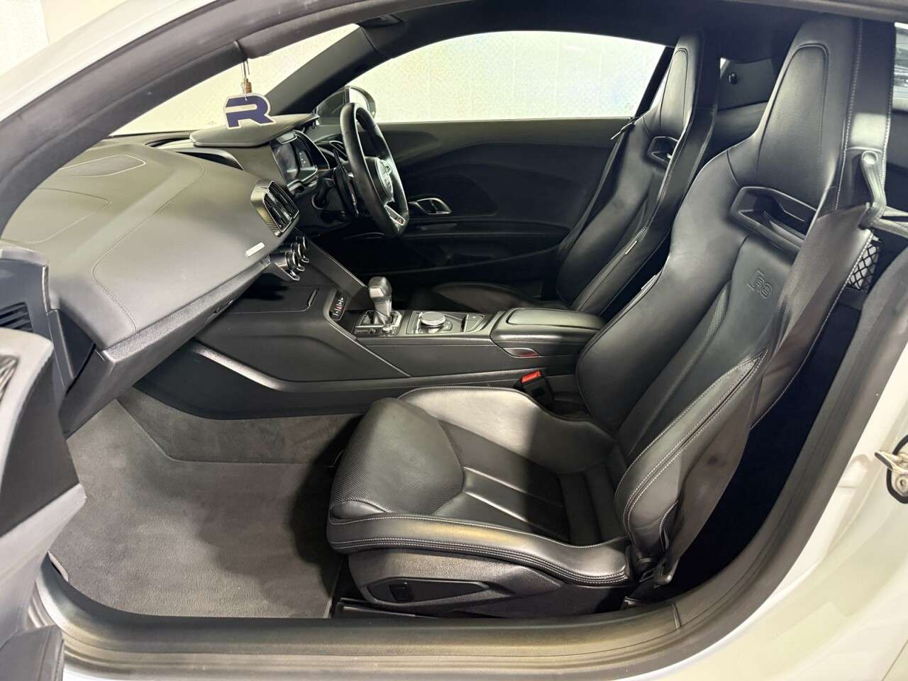 2017 AUDI R8 2017 AUDI R8