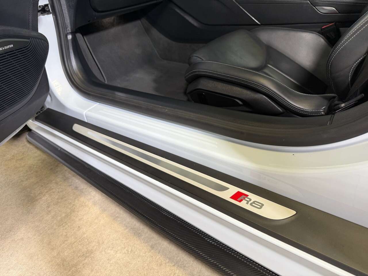 2017 AUDI R8 2017 AUDI R8