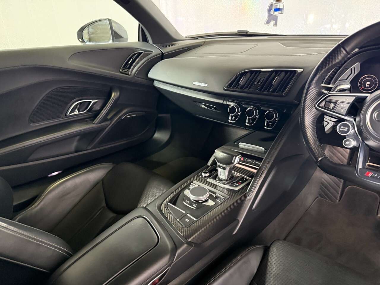 2017 AUDI R8 2017 AUDI R8