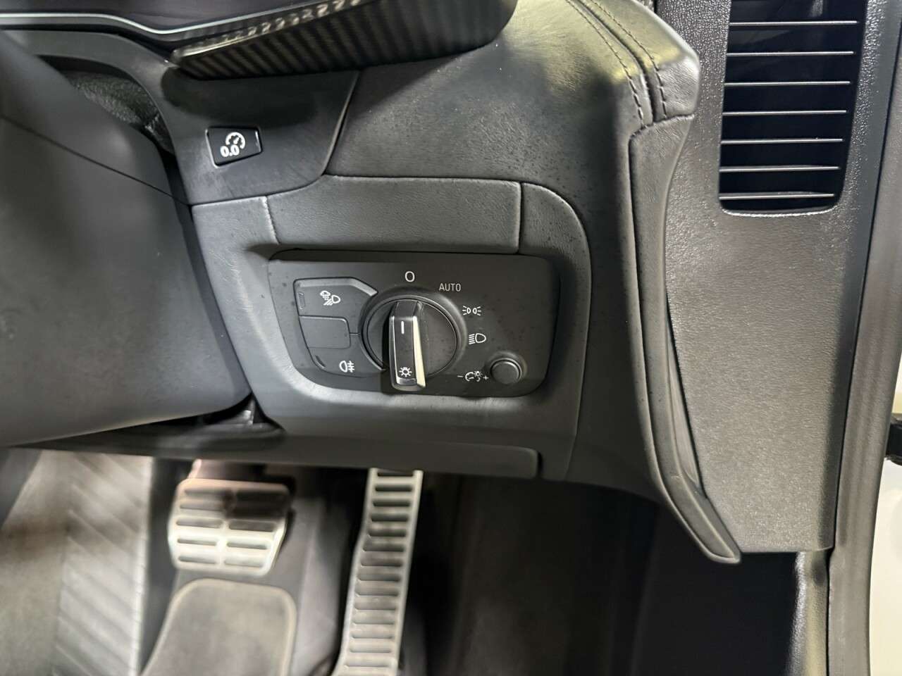 2017 AUDI R8 2017 AUDI R8