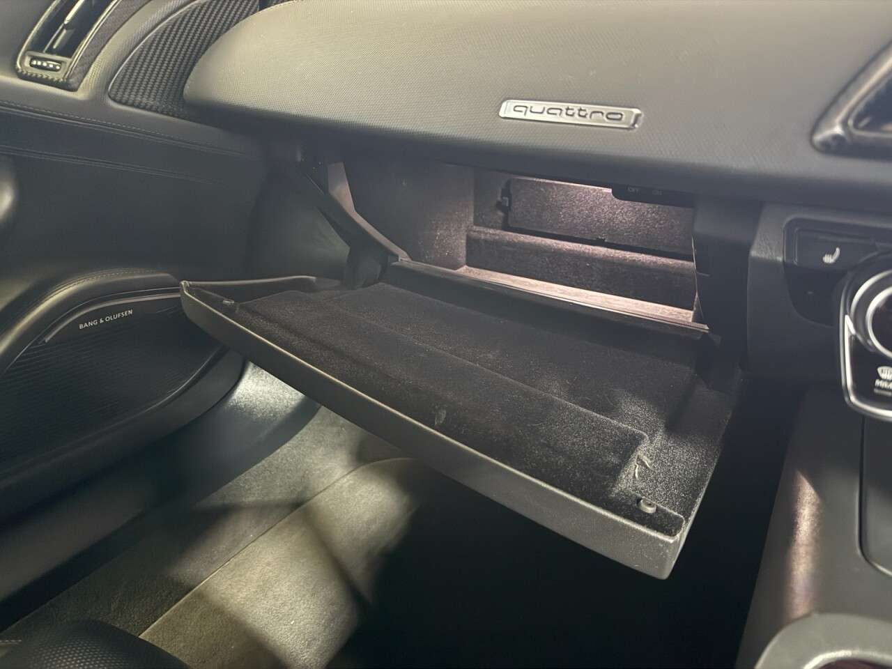 2017 AUDI R8 2017 AUDI R8