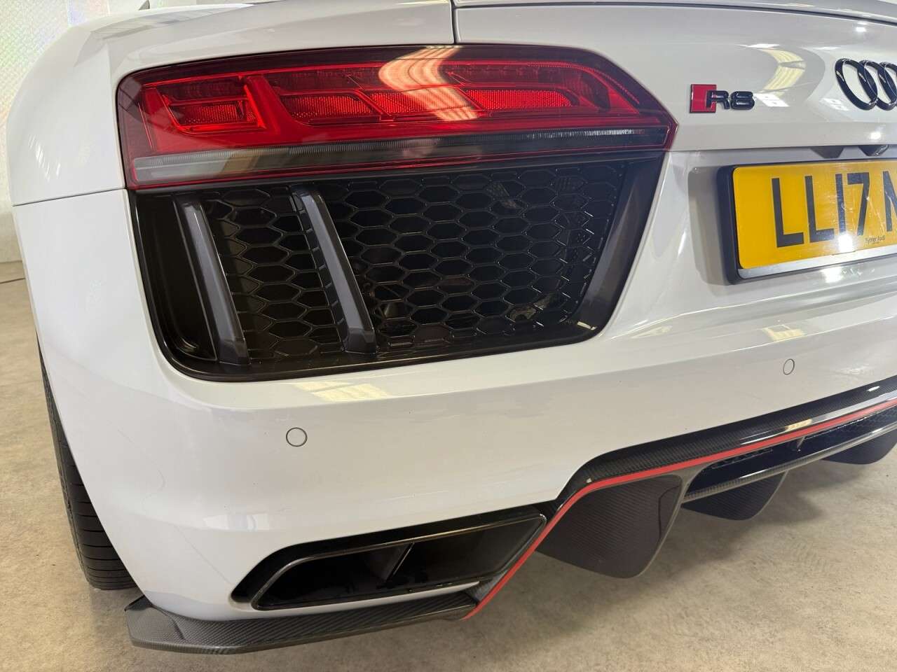 2017 AUDI R8 2017 AUDI R8