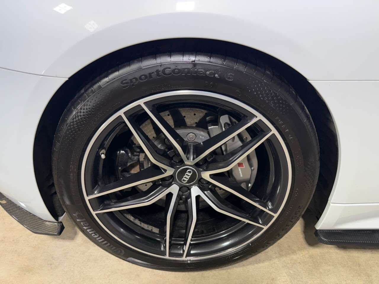 2017 AUDI R8 2017 AUDI R8