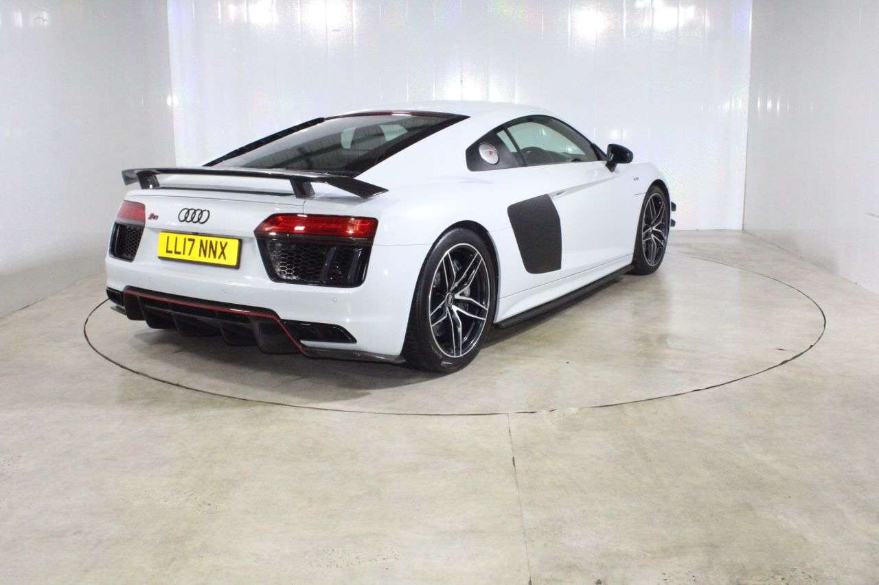 2017 AUDI R8 2017 AUDI R8