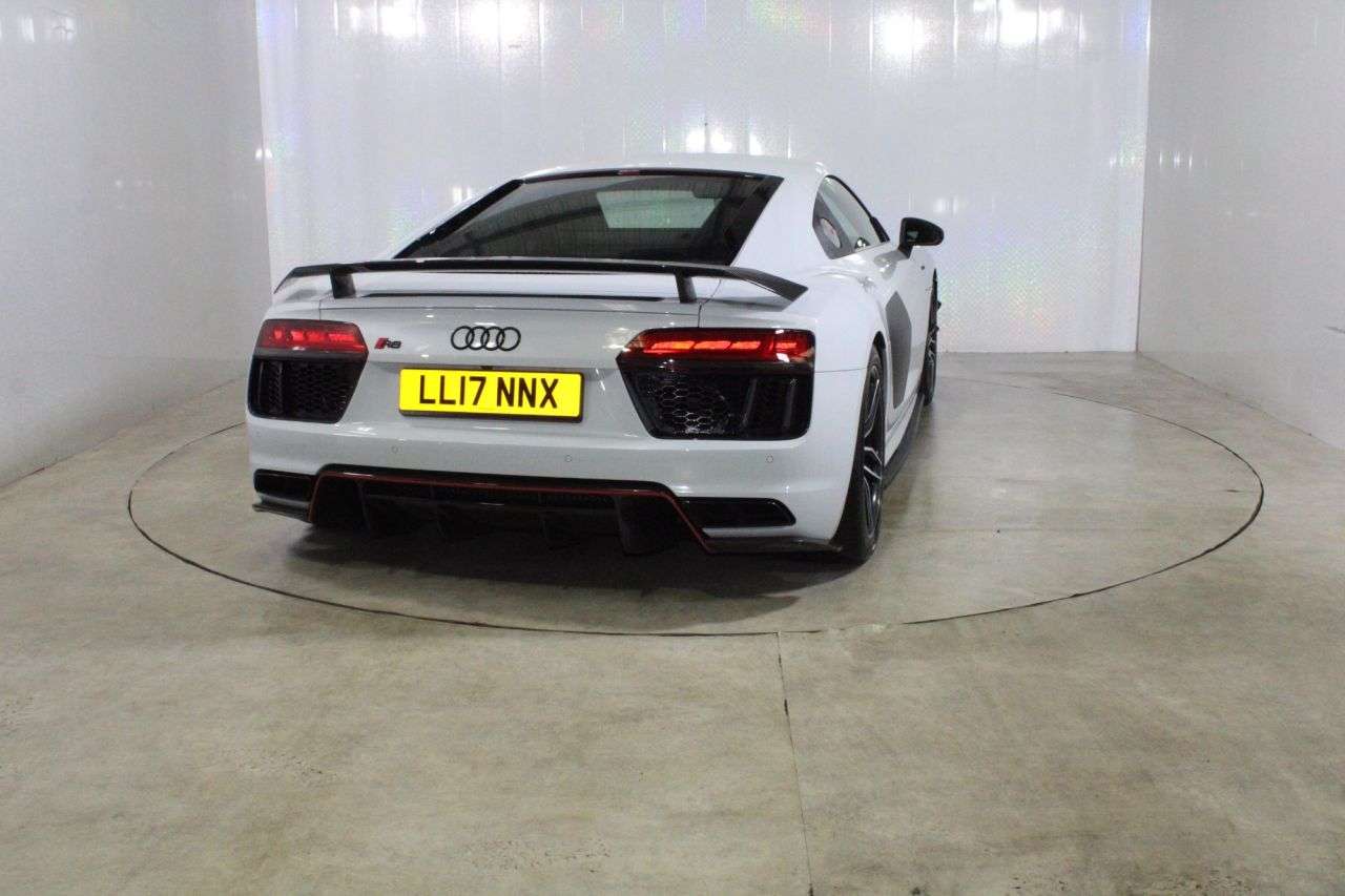 2017 AUDI R8 2017 AUDI R8