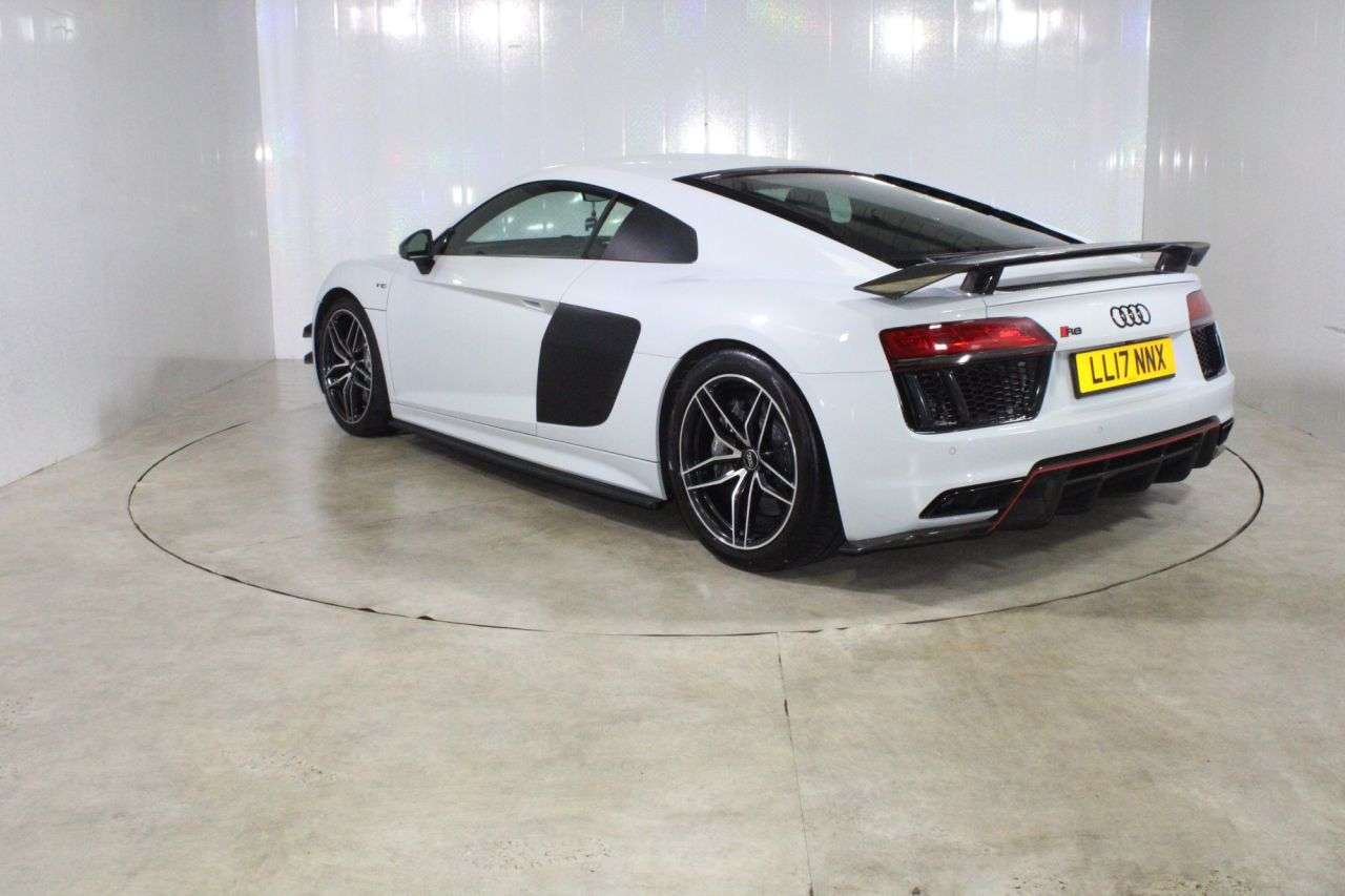 2017 AUDI R8 2017 AUDI R8
