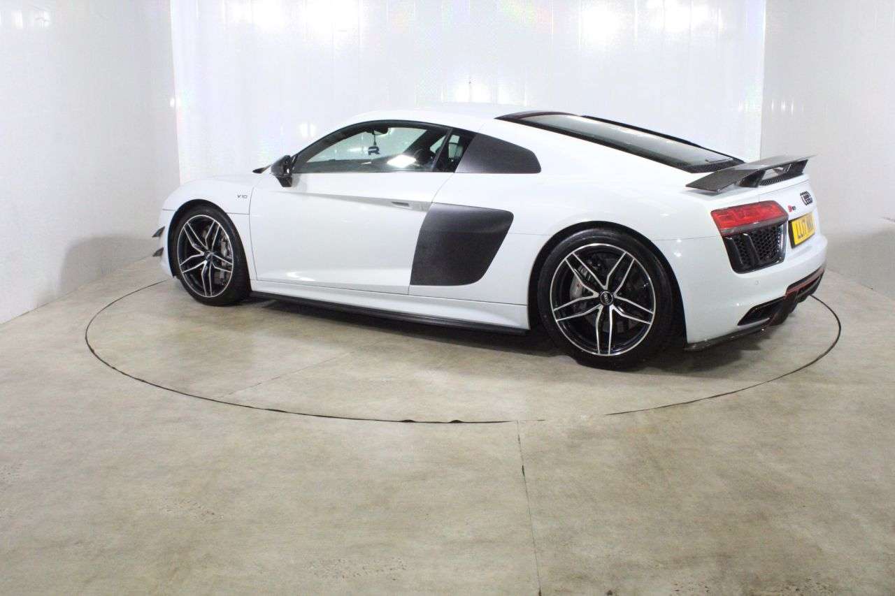 2017 AUDI R8 2017 AUDI R8