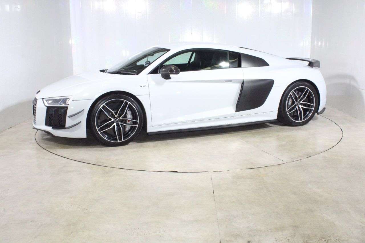 2017 AUDI R8 2017 AUDI R8