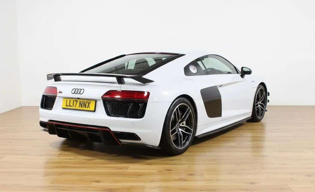 2017 AUDI R8 2017 AUDI R8