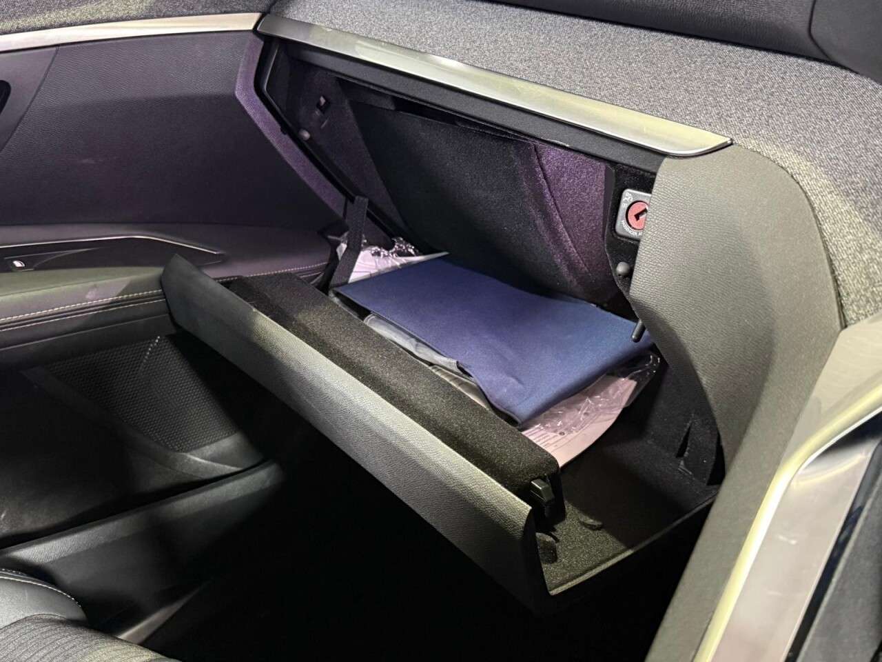 2019 PEUGEOT 3008 2019 PEUGEOT 3008