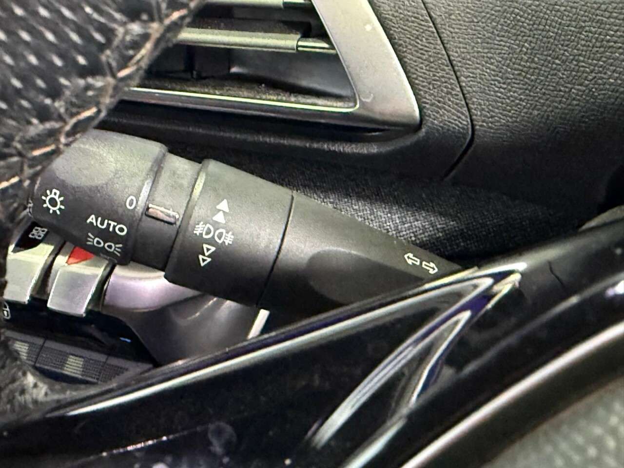 2019 PEUGEOT 3008 2019 PEUGEOT 3008