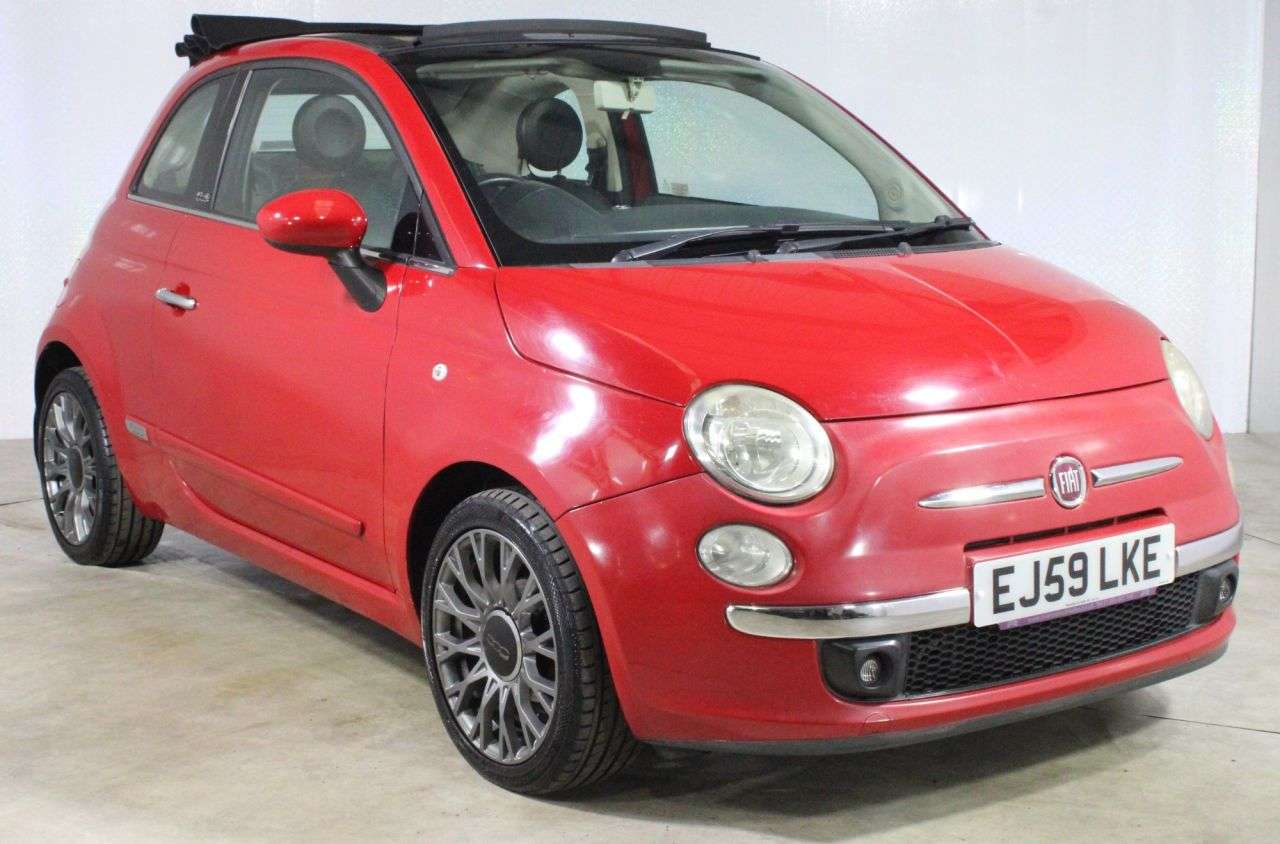 A 2009 FIAT 500C 1.3 MultiJet Lounge Convertible 2dr Diesel Manual Euro 5 (75 bhp) A 2009 FIAT 500C 1.3 MultiJet Lounge Convertible 2dr Diesel Manual Euro 5 (75 bhp)