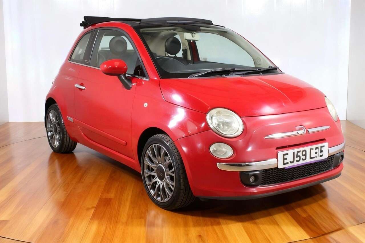 A 2009 FIAT 500C 1.3 MultiJet Lounge Convertible 2dr Diesel Manual Euro 5 (75 bhp) A 2009 FIAT 500C 1.3 MultiJet Lounge Convertible 2dr Diesel Manual Euro 5 (75 bhp)