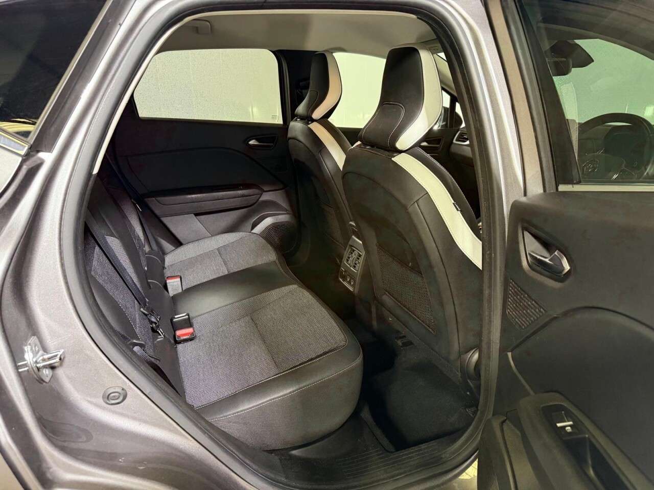 2021 RENAULT CAPTUR 2021 RENAULT CAPTUR