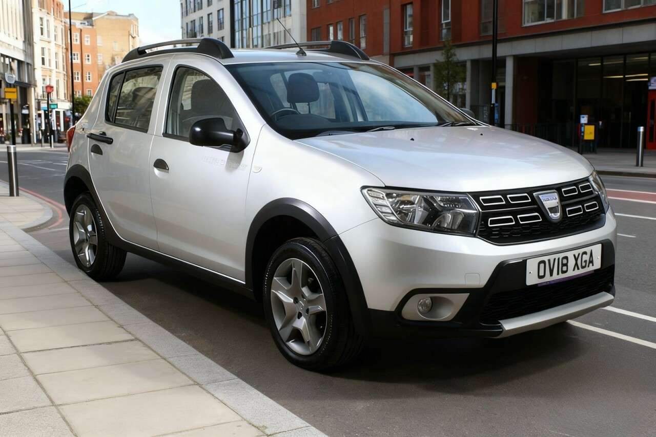 A 2018 DACIA SANDERO STEPWAY 1.5 dCi Ambiance Hatchback 5dr Diesel Manual Euro 6 (s/s) (90 ps) A 2018 DACIA SANDERO STEPWAY 1.5 dCi Ambiance Hatchback 5dr Diesel Manual Euro 6 (s/s) (90 ps)