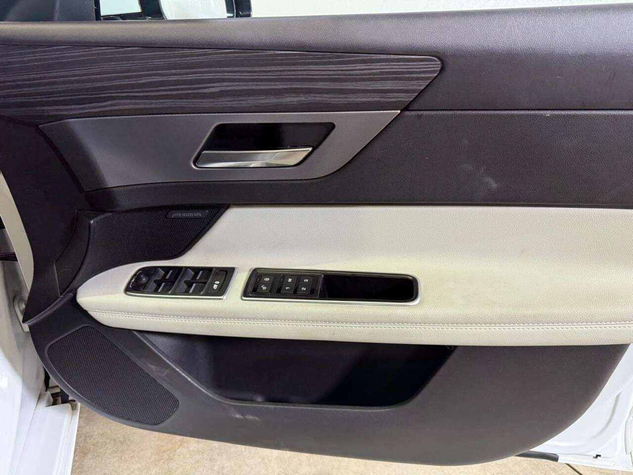 2016 JAGUAR XF 2016 JAGUAR XF