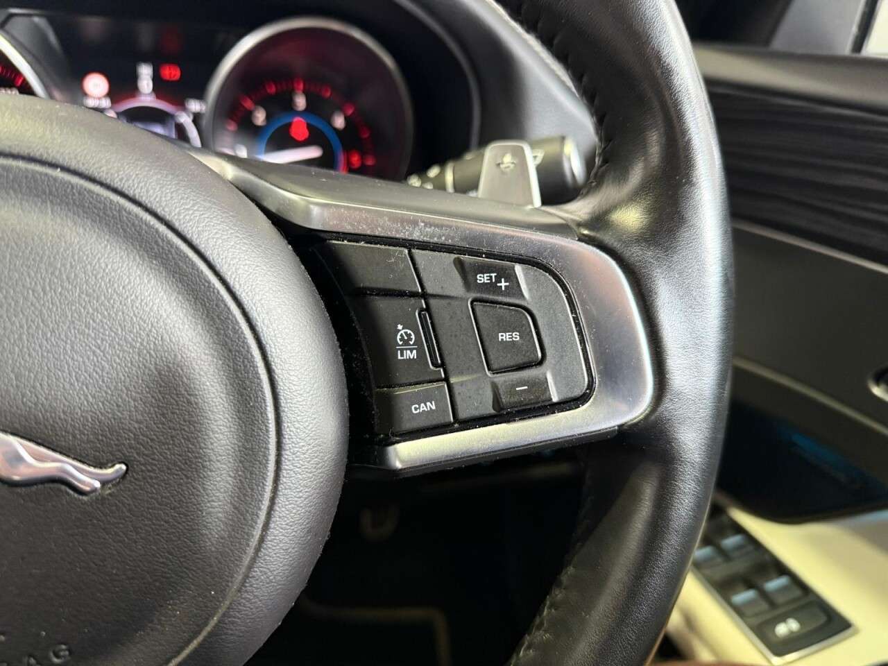 2016 JAGUAR XF 2016 JAGUAR XF