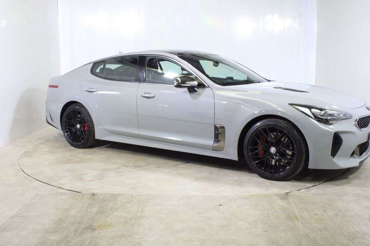 2017 KIA STINGER 2017 KIA STINGER