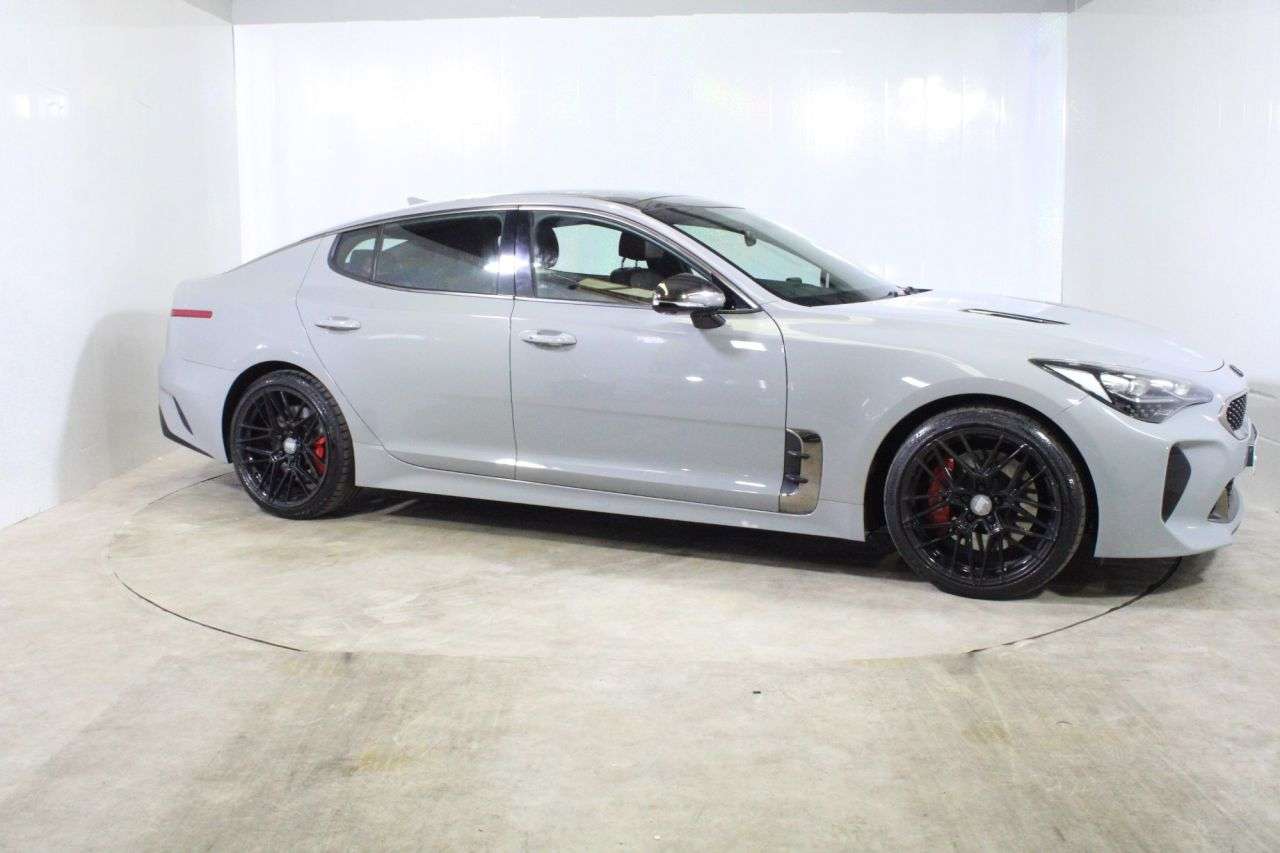 2017 KIA STINGER 2017 KIA STINGER