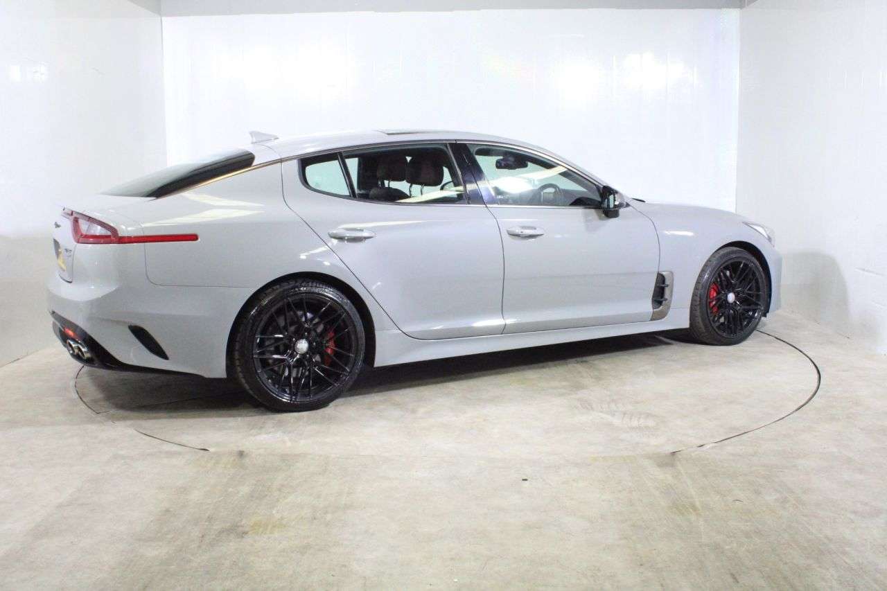 2017 KIA STINGER 2017 KIA STINGER