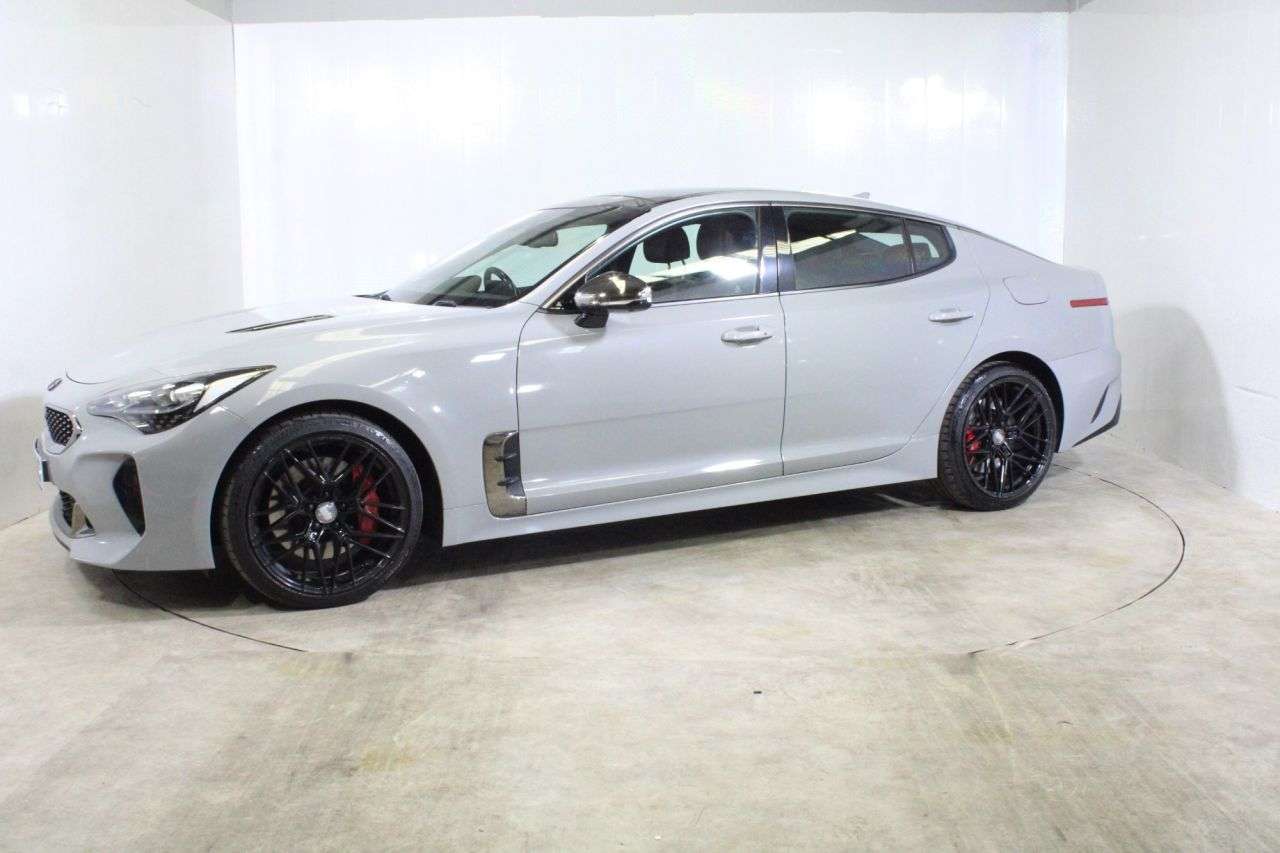 2017 KIA STINGER 2017 KIA STINGER